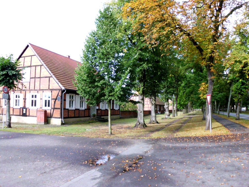 Groß Breese Dorfanlage 3