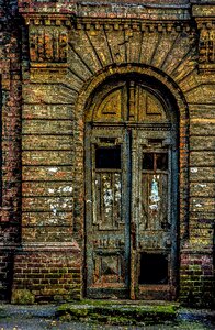 House broken inscriptions