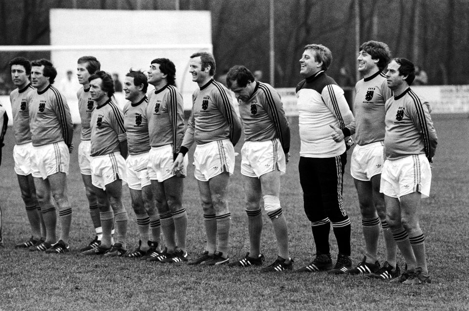 Groepsfoto van de Oud-Internationals, Bestanddeelnr 932-4491