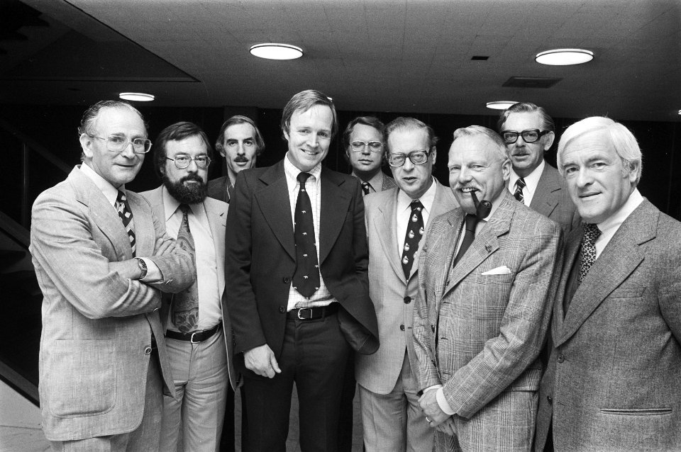 Groep parlementariers vanaf Schiphol nr Madrid voor IPU v.l.n.r. Van Elsen , Mol, Bestanddeelnr 928-7974