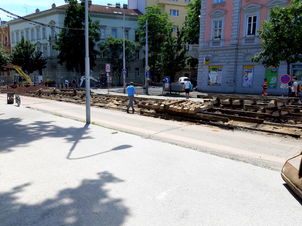 Grohova tramvajové kolejiště 20200701 125845