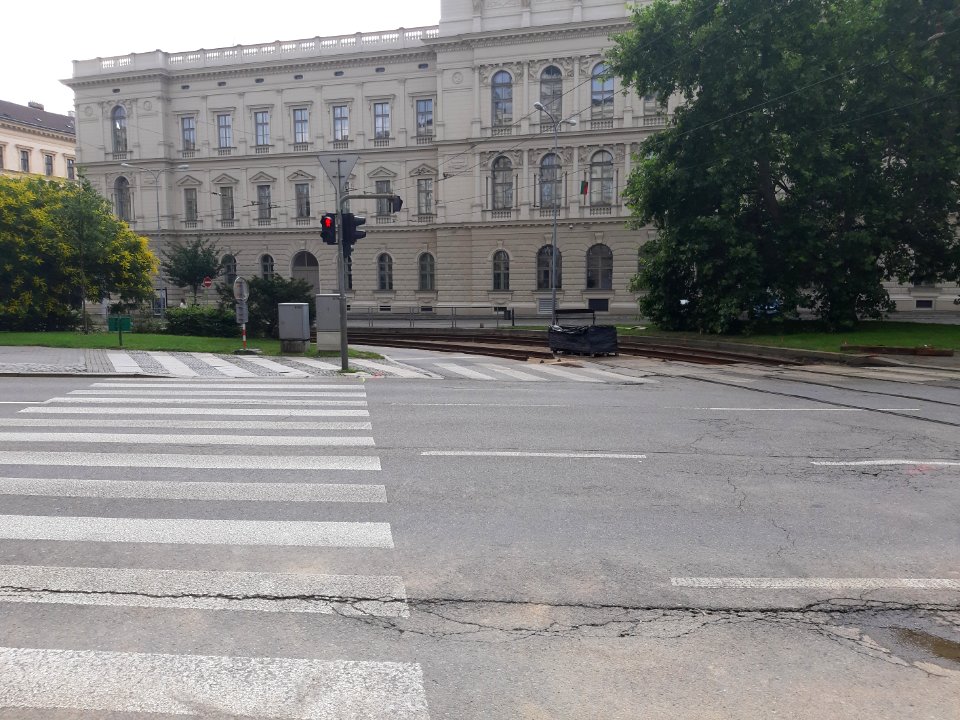 Grohova - tramvajové kolejiště 20200719 120452