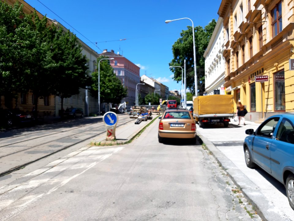 Grohova tramvajové kolejiště 20200701 130357