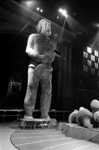 Het decorstuk, een 11 M hoog beeld van Che' Guevara, Bestanddeelnr 922-5718