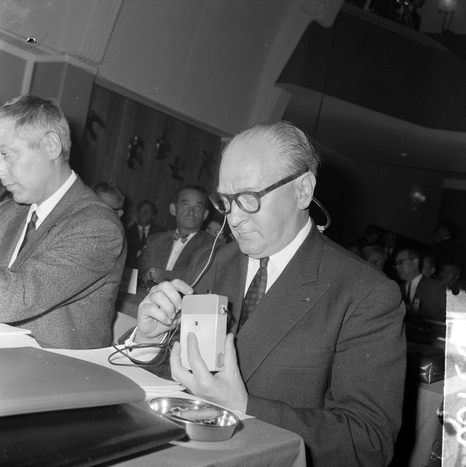 Het congres van de SAI te Amsterdam De Franse leider Guy Mollet, Bestanddeelnr 915-5100