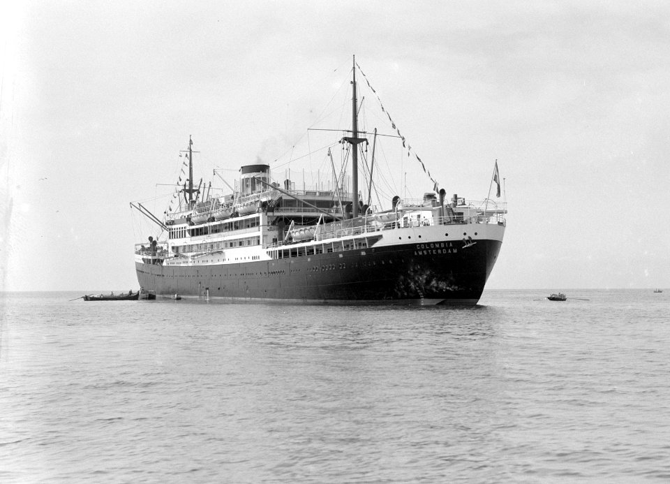Het cruiseschip MS Colombia van de K.N.S.M., Bestanddeelnr 190-0584