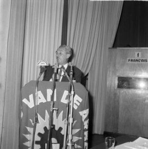 Het congres van de SAI te Amsterdam Ollenhauer, Bestanddeelnr 915-5104