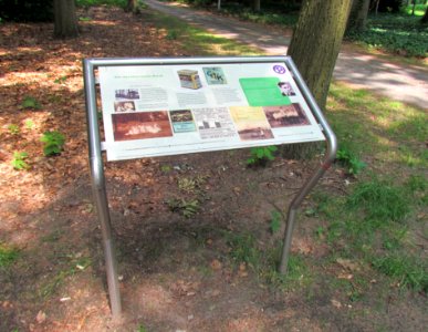 Het Apeldoornsche Bosch, informatiepaneel Sarah-Hoeve