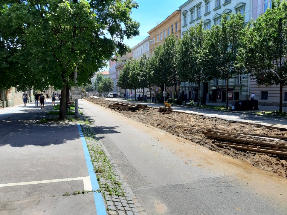 Grohova tramvajové kolejiště 20200701 125654