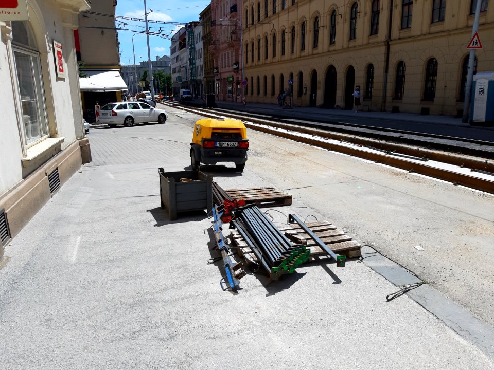 Grohova tramvajové kolejiště 20200701 130604