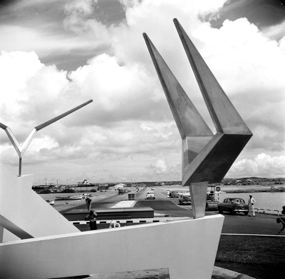 Het Autonomiemonument in Willemstad, Bestanddeelnr 252-3199