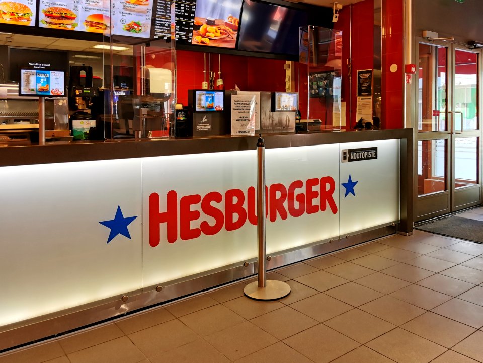 Hesburger Isokatu 32 Oulu 20210317 01