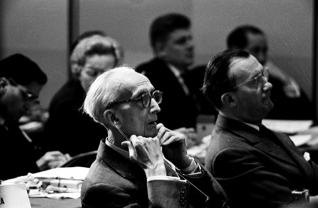 Het congres van de SAI te Amsterdam Camille Huysmans (Belgie wist het niet te v, Bestanddeelnr 915-5134