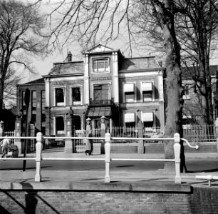 Het Burmaniahuis aan de Nieuwestad in Leeuwarden, Bestanddeelnr 254-3285