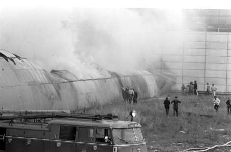 Het blussen van de brand, Bestanddeelnr 921-5527