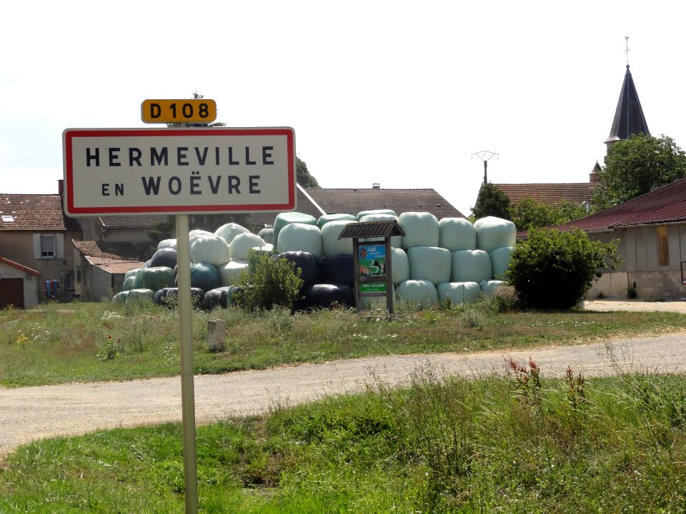 Hermeville-en-Woëvre (Meuse) city limit sign