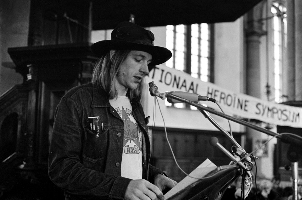 Heroinesymposium in Westerkerk in Amsterdam Koos Zwart aan het woord, Bestanddeelnr 929-4533