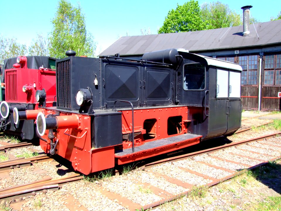 Hermeskeil O&K definetly series 300 p06