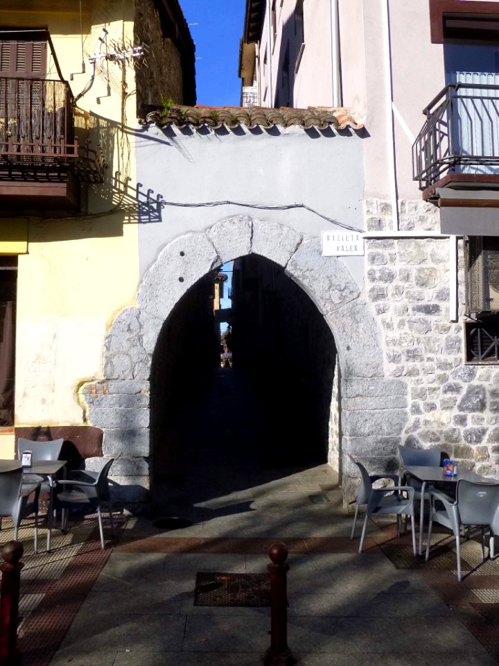 Hernani - Arco de Entrada de la Villa 2
