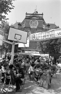 Herstelde Jordaan voor Jordaners op Noordermarkt in Amsterdam, overzicht, Bestanddeelnr 928-5783