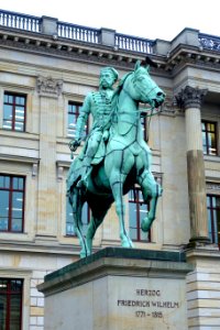 Herzog Friedrich Wilhelm by Ernst Julius Hähnel - Brunswick Palace - Braunschweig, Germany - DSC04540