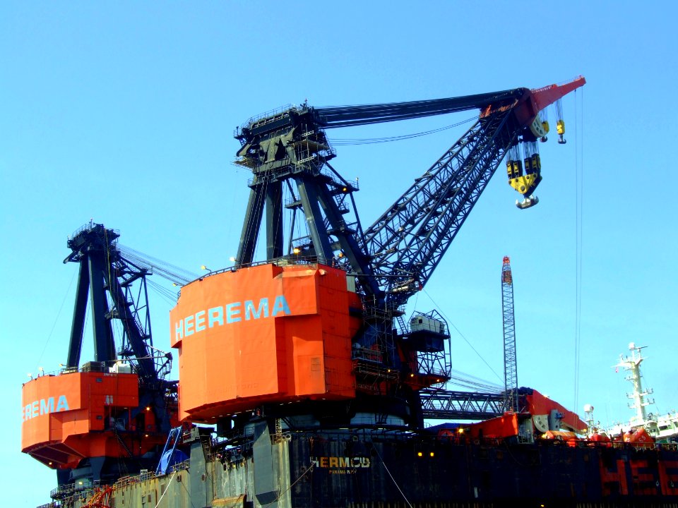 Hermods cranes Port of Rotterdam
