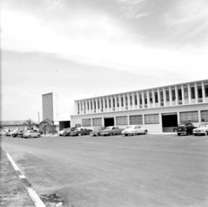 Het KLM-gebouw op de luchthaven Hato van Curaçao, Bestanddeelnr 252-3074