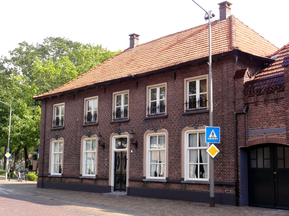 Herpen Rijksmonument 518225 pastorie (kapelanie) Rogstraat 1