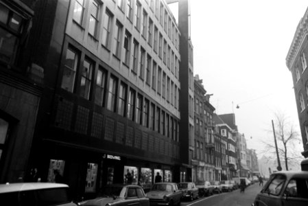 Het gebouw van Het Vrije Volk , de Arbeiderspers Hekevel Amsterdam. Exterieur, Bestanddeelnr 923-0724