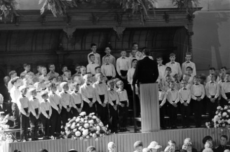 Het koor zingt, Bestanddeelnr 921-6669