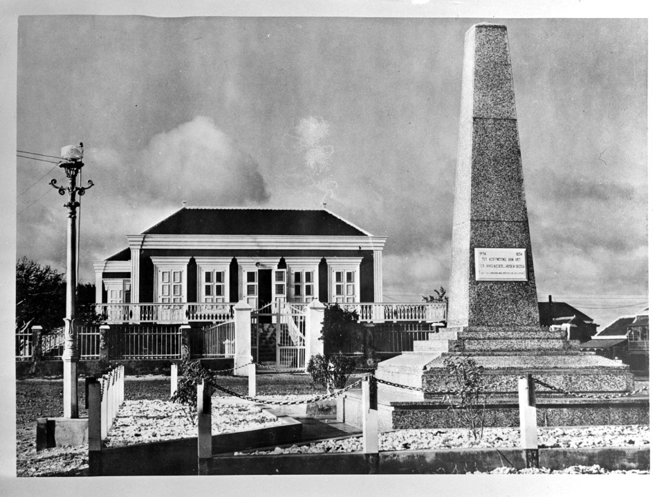 Het gastenverblijf van het gouvernement aan het Wilhelminaplein in Kralendijk. R, Bestanddeelnr 935-1233