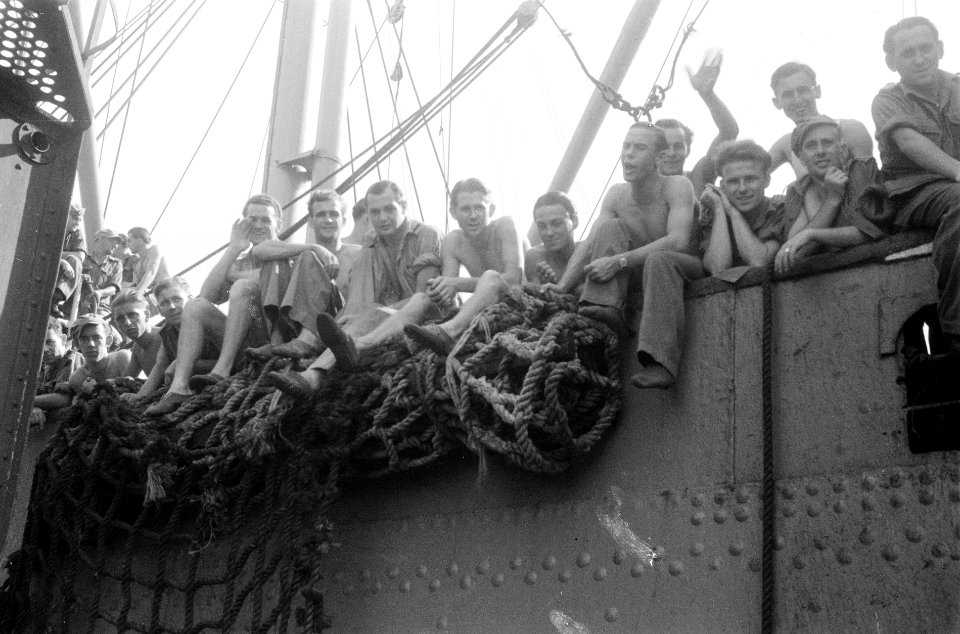 Het eerste contingent demobilisanten van de „C-divisie „7 December, 1400 milit, Bestanddeelnr 3412