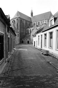 Hervormde Grote of Onze Lieve Vrouwekerk in Harderwijk gerestaureerd exterieur, Bestanddeelnr 930-7463