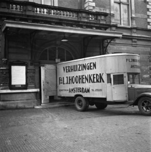 Het inpakken van de instrumenten voor het concertgebouworkest, Bestanddeelnr 901-4272