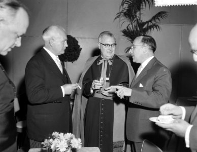 Herdenkingszitting van de KAB in Tivoli te Utrecht, v.l.n J. A. Middelhuis (KAB), Bestanddeelnr 910-6789