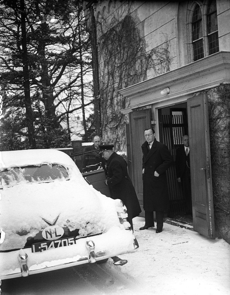 Herdenkingszondag kerkgang prins Bernhard Baarn, Bestanddeelnr 905-5337