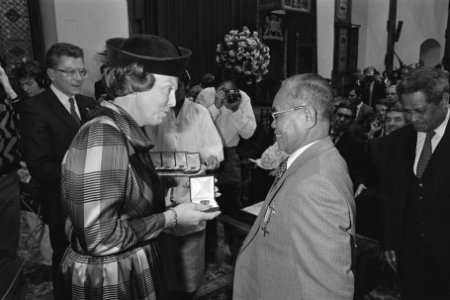 Herdenkingsbijeenkomst t.g.v. 35-jarig aanwezigheid Molukk in Nederland Koningi, Bestanddeelnr 933-8245