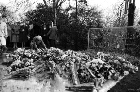 Herdenking van de bevrijding van kampen Auschwitz en Birkenau op de Nieuwe Ooste, Bestanddeelnr 931-9298