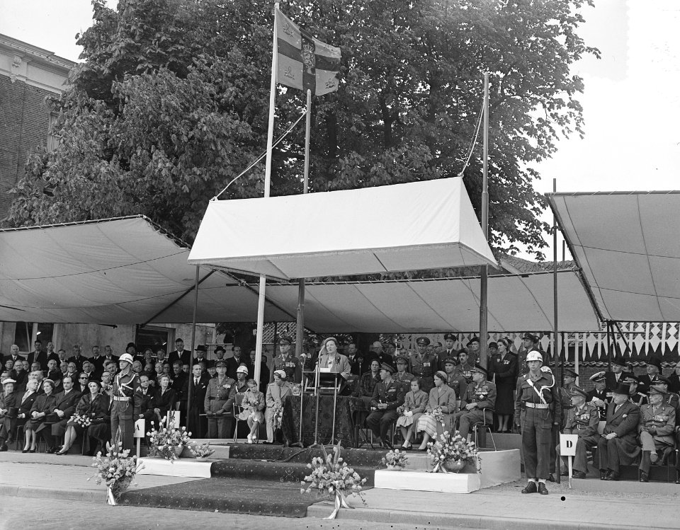 Herdenking te Wageningen, bevrijdingsdag, Bestanddeelnr 907-1177