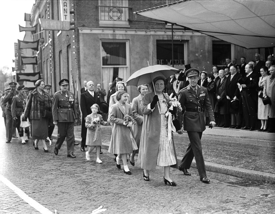 Herdenking te Wageningen, bevrijdingsdag, Bestanddeelnr 907-1176
