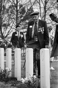 Herdenkingsdienst op Canadese erebegraafplaats in Groesbeek i.a.v. Prinses Margr, Bestanddeelnr 933-3202