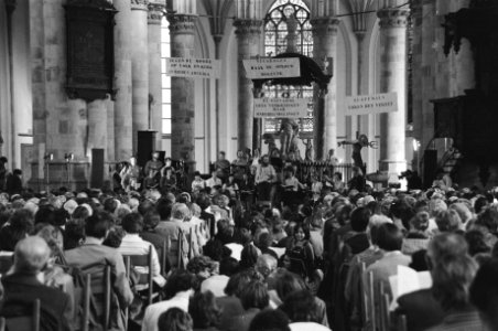 Herdenkingsbijeenkomst ter nagedachtenis van de in San Salvador vermoorde aartsb, Bestanddeelnr 932-0719