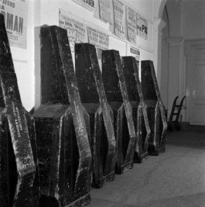 Het inpakken van de instrumenten voor het concertgebouworkest, Bestanddeelnr 901-4269