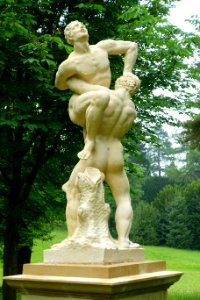 Hercules and Antaeus - Stowe Gardens - Buckinghamshire, England - DSC07963