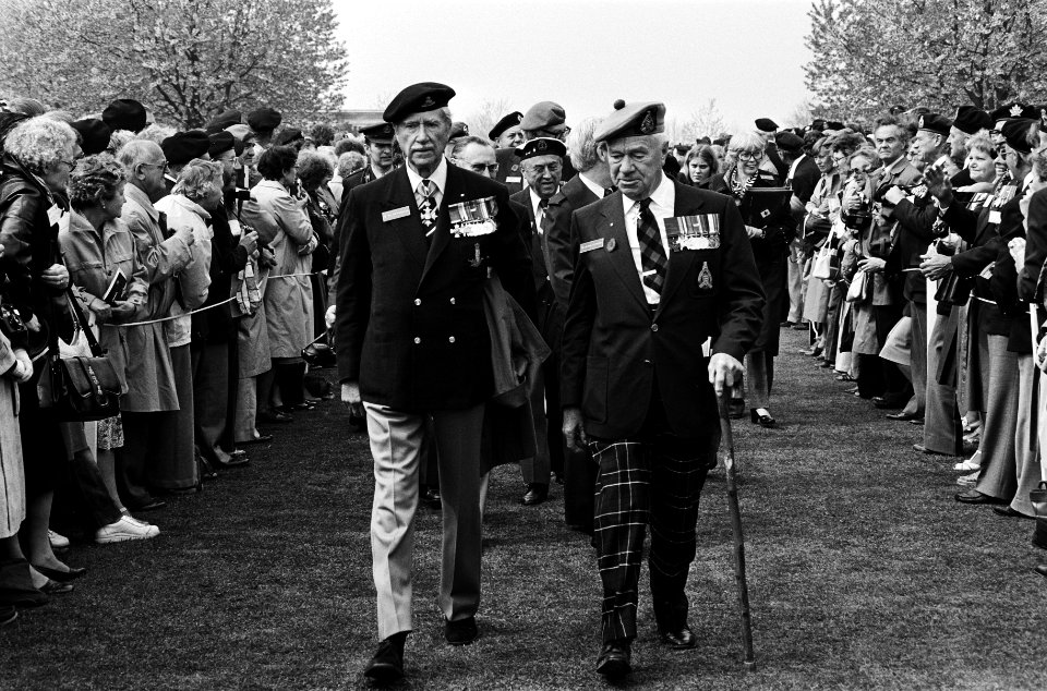Herdenkingsplechtigheid op de Canadese erebegraafplaats in Groesbeek, Bestanddeelnr 930-8171