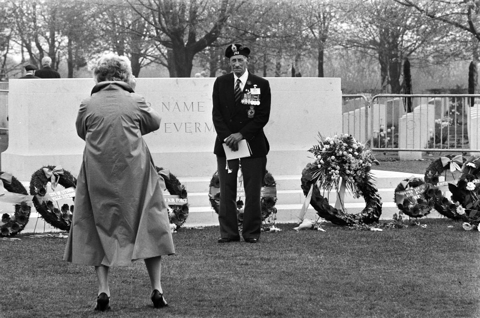 Herdenkingsdienst op Canadese erebegraafplaats in Groesbeek i.a.v. Prinses Margr, Bestanddeelnr 933-3203
