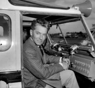 Herbert von Karajan 1963 (cropped again)