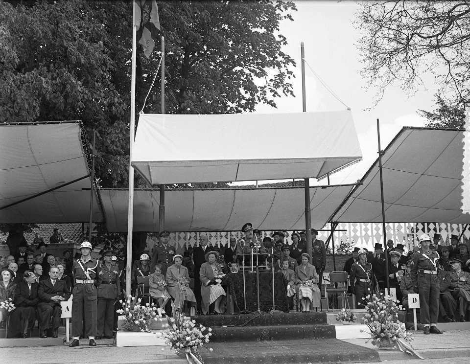 Herdenking te Wageningen, bevrijdingsdag, Bestanddeelnr 907-1187