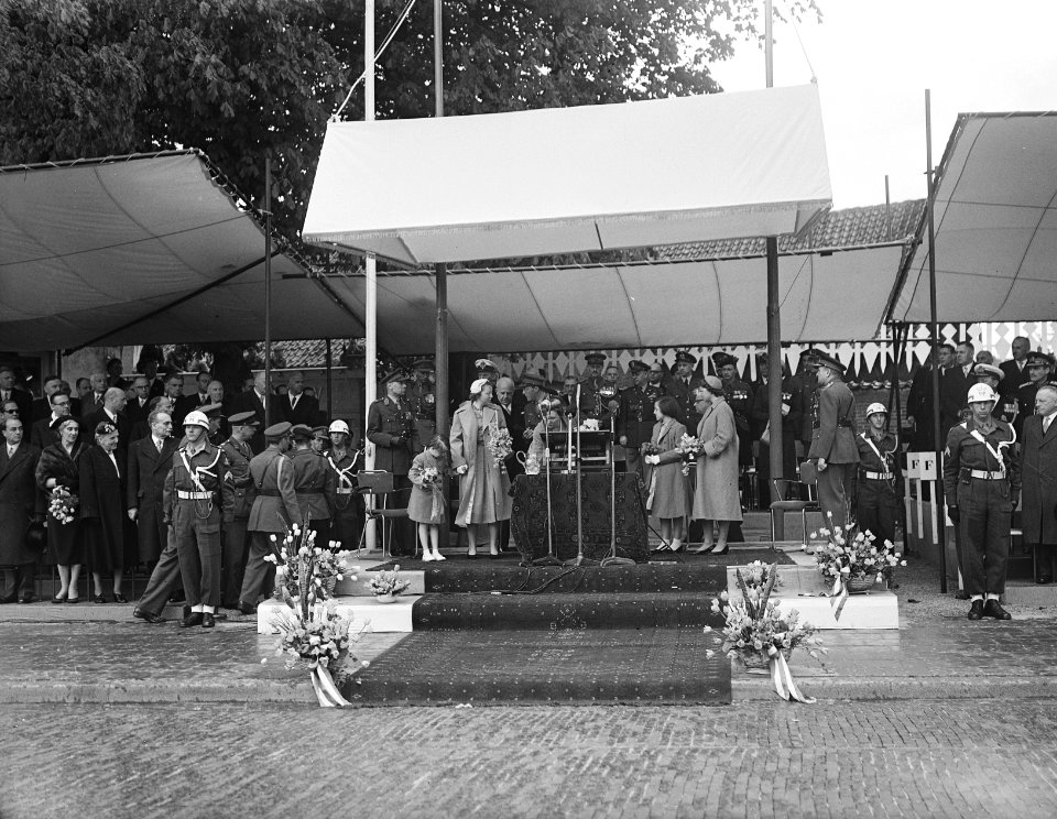 Herdenking te Wageningen, bevrijdingsdag, Bestanddeelnr 907-1181