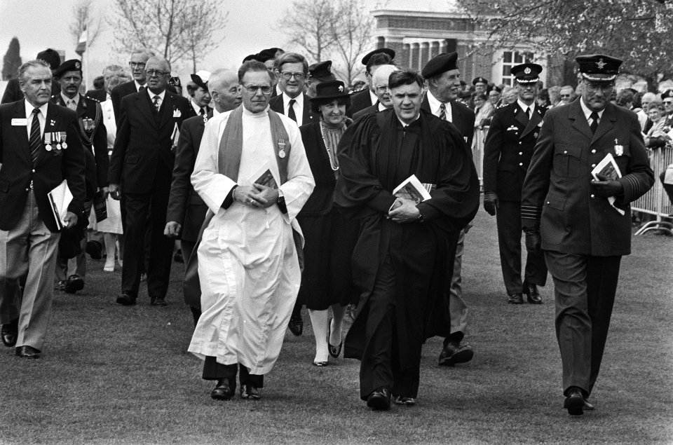 Herdenkingsdienst op Canadese erebegraafplaats in Groesbeek i.a.v. Prinses Margr, Bestanddeelnr 933-3196